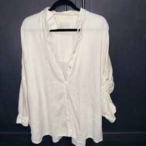 American Eagle Outfitters White Button-Down Shirt
